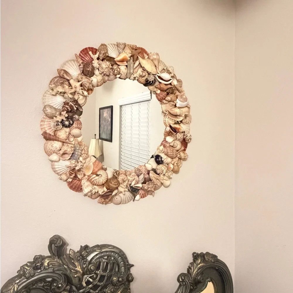 Large round seashell mirror. Natural seashells, crab, sea star, lobster 28” diam